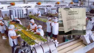 Los empleados se manifestaron este viernes afuera de la fabrica en Kanasín