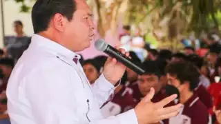 El objetivo del programa es respaldar a los jóvenes yucatecos para que terminen sus estudios