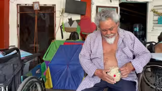 José Luis Solís Chel es el último artesano de papalotes en Chetumal, una tradición extinta en el sur del estado