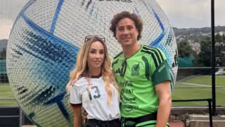 Memo Ochoa publica recuerdo de su boda con Karla Mora y despierta rumores de una fiesta de aniversario