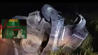 Así terminó el camión en Quintana Roo