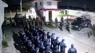Operativo interinstitucional en penal de Chetumal decomisó celulares, droga y objetos prohibidos tras revisar a 488 internos