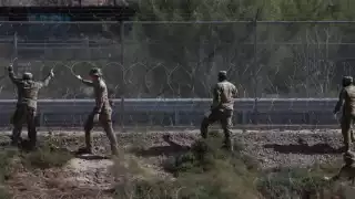 El vicegobernador de Texas, anunció que el estado podría recurrir al uso de alambre de púas a lo largo de su frontera con México 
