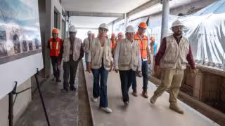 Supervisa el gobernador Joaquín Díaz Mena avances de la reconstrucción del mercado de Ticul