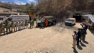 Llega a Hidalgo el último minero rescatado en Sinaloa: familia despide a Leandro Beltrán tras 33 días de búsqueda