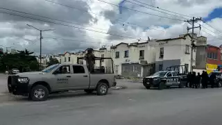 Al darse cuenta que no podían someterlo, sus captores lo balearon, hiriéndolo en el cuello.