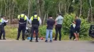 Grave tras derrapar en motocicleta en Bacalar 