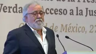 Alejandro Encinas Rodríguez, presidente de la Comisión para la Verdad y el Acceso a la Justicia del caso Ayotzinapa