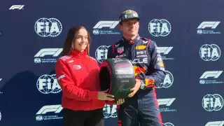 El piloto de Red Bull recogió su octava pole position del año