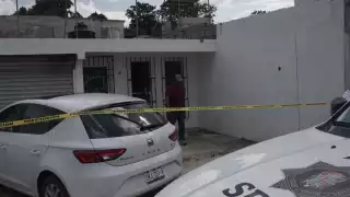 Los vecinos no creyeron que fue contratado por los dueños de la casa