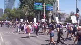 Colectivas se trasladan hacia el Zócalo de CDMX