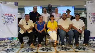 La secretaria de cultura, Loreto Villanueva Trujillo, dijo que esta iniciativa que pretende dar difusión al teatro regional