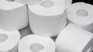 Las manchas rojas podrían ser todo y también sangre. Foto: Especial