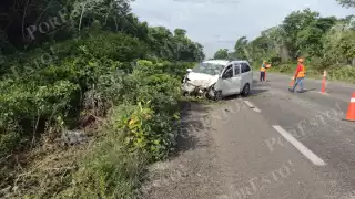 Al lugar llegaron paramédicos de la Cruz Roja