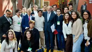 Carlos Slim señaló que por falta de desarrollo económico no hemos accedido a la tercera civilización tecnológica