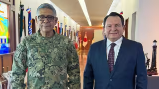 Ampliación del Puerto de Altura de Progreso avanza: Joaquín Díaz Mena y la Marina revisan nuevas etapas