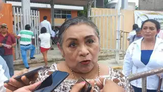 La directora cobró de 150 a 200 pesos por inscripción