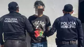 Los uniformados detuvieron al sujeto y lo trasladaron a la cárcel situada enfrente del puerto de abrigo de Yucalpetén