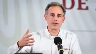 Presidente AMLO defiende a Hugo López-Gatell ante críticas por gestión del COVID-19