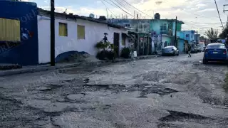 Baches inundan la zona oriente de Carmen: vecinos denuncian abandono municipal
