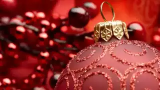 La Navidad se celebra con la tradicional Nochebuena, que es donde las personas se reúnen para cenar