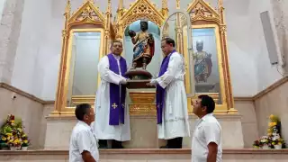 Bajada extraordinaria de los Santos Patronos que marca el camino hacia la proclamación del nuevo Santuario Diocesano