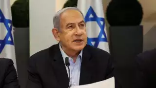 El Primer Ministro de Israel, Benjamin Netanyahu, se mostró en desacuerdo con la decisión de la CIJ argumentando que su país tiene el derecho básico a la autodefensa