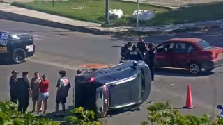 Reportan cierre parcial de la avenida Líbano en Mérida por volcadura de vehículo