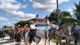 Con cabalgata, Chicbul inicia su tradicional feria 2025