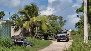 Alrededor de las 14: 30 horas, una menor y su madre resultaron lesionadas a consecuencia de un ataque armado ocurrido en la Supermanzana 248, en la colonia irregular “Las Huayas” a unos metros de la tienda Chedraui