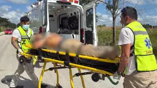 Arrojan a joven desde vehículo en movimiento y lo dejan grave en Escárcega