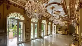 La casa se encuentra a la venta por más de 50 millones de pesos en Mérida