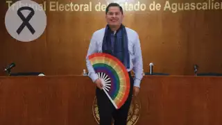 La Fiscalía de Aguscalientes ha podido determinar que al Maistrafde Jesús Ociel Baena Saucedo, lo mató su pareja