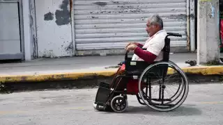 Las banquetas del Centro Histórico no estén hechas para personas con discapacidad