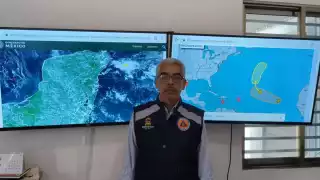 También se encuentran en vigilancia dos zonas de baja presión