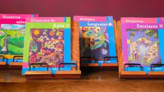 El personal educativo aún no ha repartido el material escolar