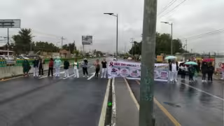Trabajadores del IMSS bloquean la México-Pachuca este 16 de octubre; exigen mejores salarios y destitución de líder sindical