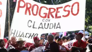 Desde el día ayer inició su gira por la península de Yucatán visitando Campeche