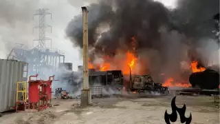 Una fábrica, situada en la carretera Monterrey-Monclova, explotó