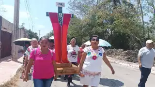 Así se vivió el derrotero para honrar a la Santa Cruz en Tizimín