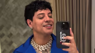 Eduin Caz sorprende a sus fans al aparecer con un mini crop top