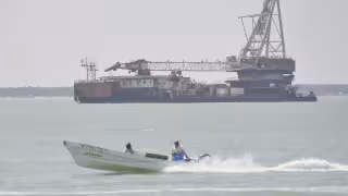 La extensión de las plataformas marinas les redujo el espacio para la pesca