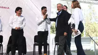 AMLO realiza gira de trabajo por Baja California.