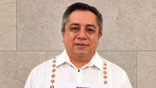 Luis Pavón se registra para coordinar los Comités de Defensa de la Transformación en Kanasín