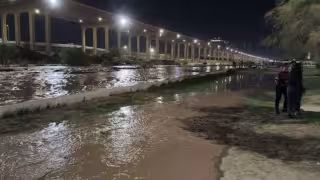 Río Bravo se desborda entre Ciudad Juárez y El Paso; cierran vialidades por inundaciones