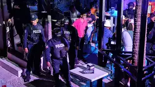 Las inspecciones se realizan en busca de drogas y armas de fuego