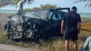 Exceso de velocidad provoca volcadura de Jeep en tramo Sabancuy–Champotón