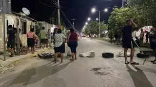 Aproximadamente 60 personas expusieron sus quejas y exigieron una pronta solución