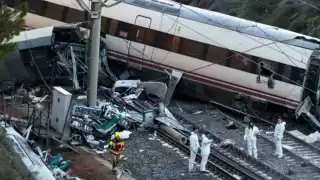 Tragedia ferroviaria en España: este sería el posible fallo tras choque de trenes en Córdoba
