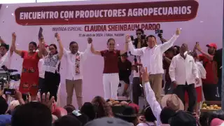 El campo de béisbol "La Unión" lució abarrotado para escuchar el mensaje de la candidata presidencial de Morena